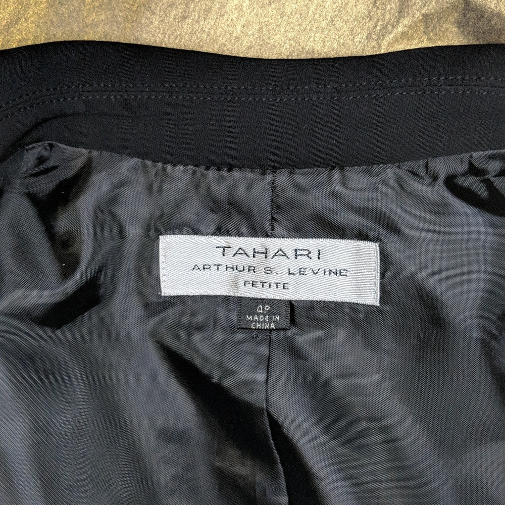 TAHARI black blazer - Picture 6 of 7